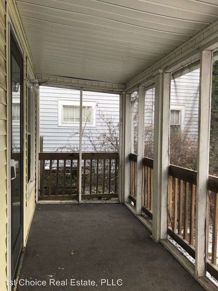 1312 Knollwood Ave - Photo 3 of 19