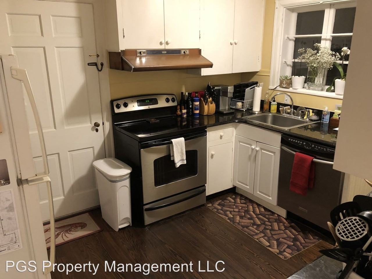 348 Ponce De Leon Pl - Photo 3 of 8