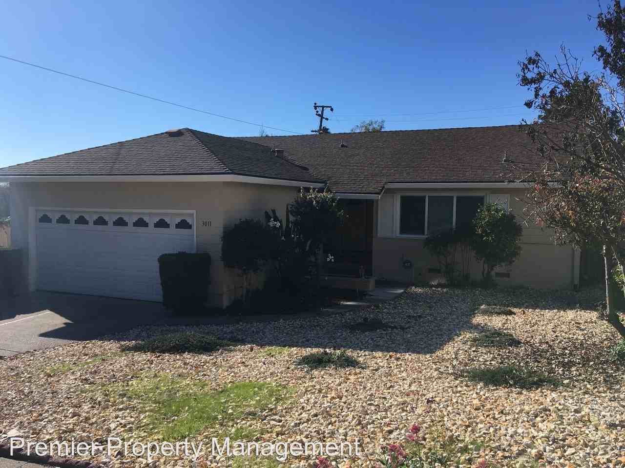 3011 Glynis Dr - Photo 3 of 13