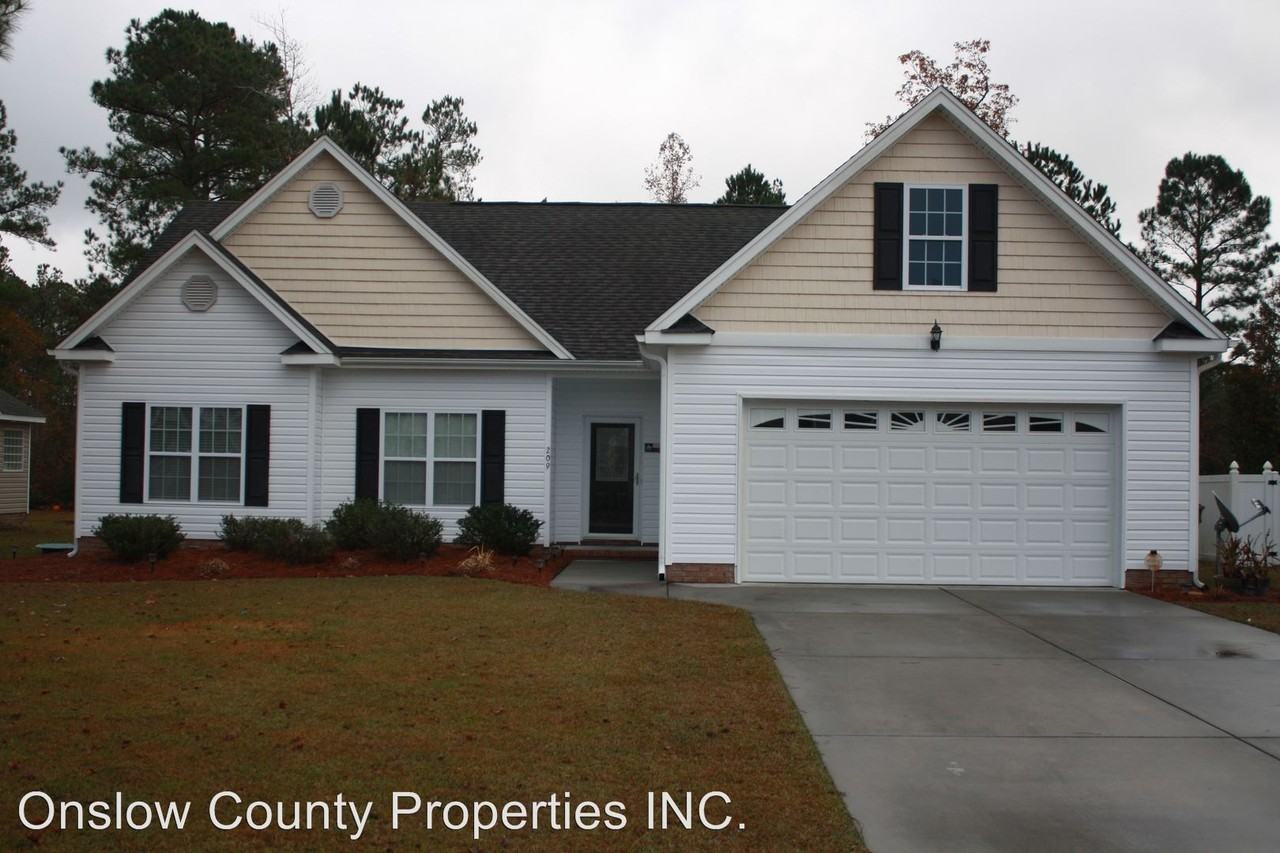 209 Wedgefield Cir - Photo 2 of 30