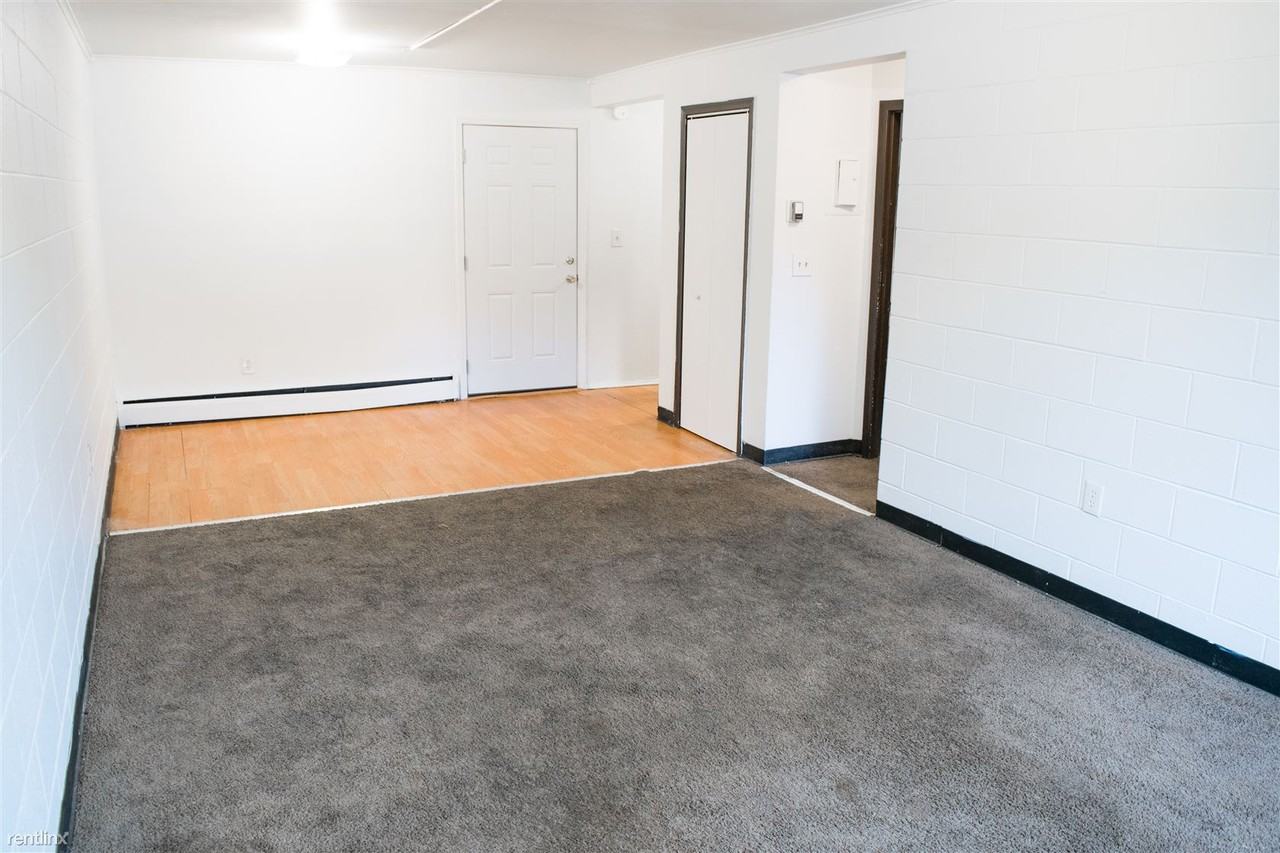 64 Harvey Pl - Photo 3 of 9