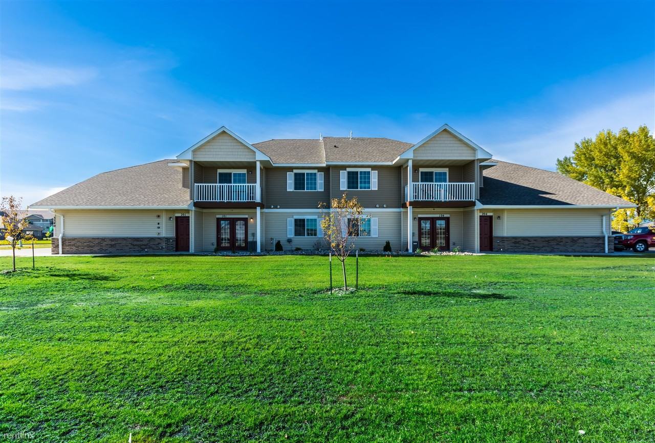 Desoto Estates Townhome 2 Apartments 1630 36th Ave S, Grand Forks, ND