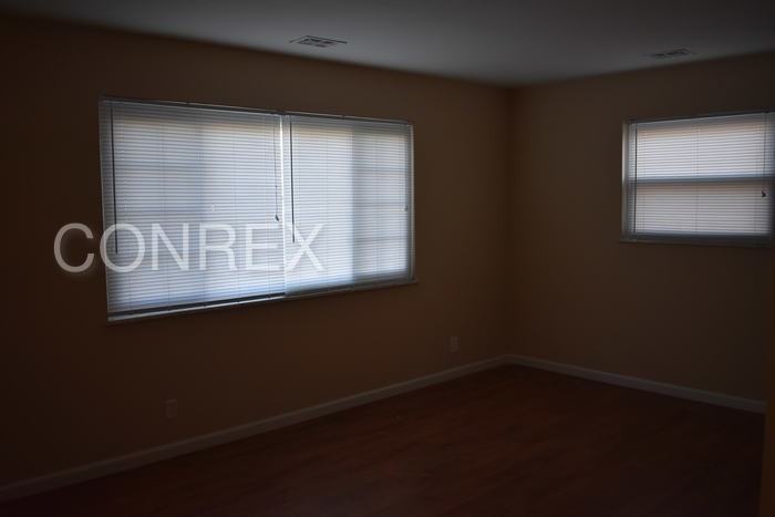 8585 Sunlight Dr - Photo 2 of 16