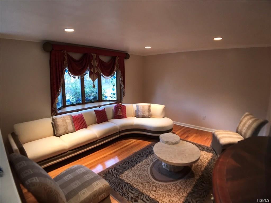 21 N Cheryl St - Photo 3 of 27