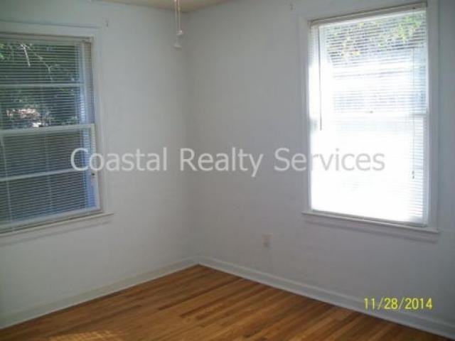 229 Bradley Dr NE - Photo 2 of 6