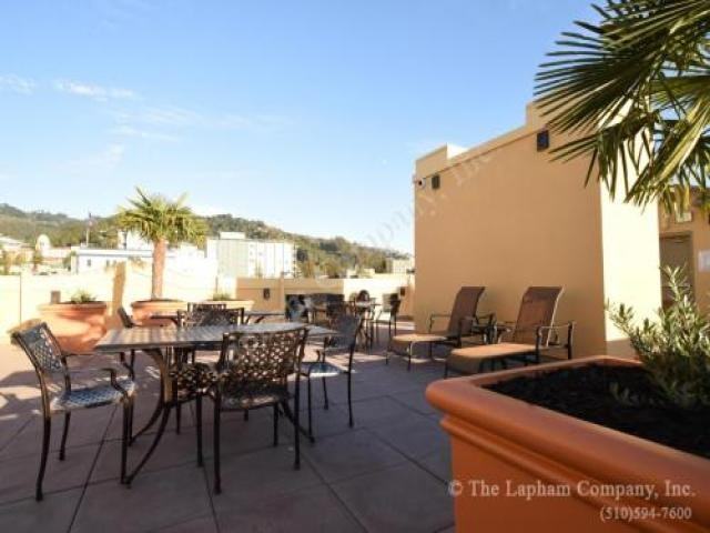 2526 Durant Ave - Photo 2 of 4