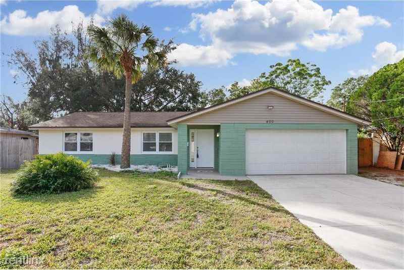 400 55th Ave NE - Photo 3 of 25