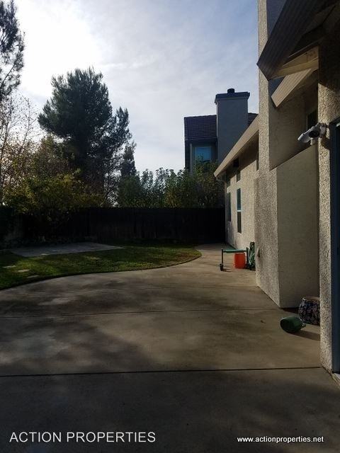 612 15 Mile Dr - Photo 2 of 24