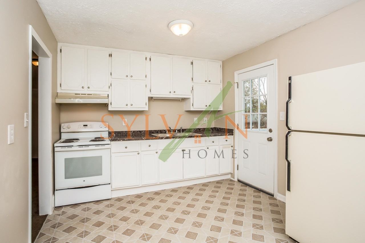 86 Ward St - Photo 3 of 17