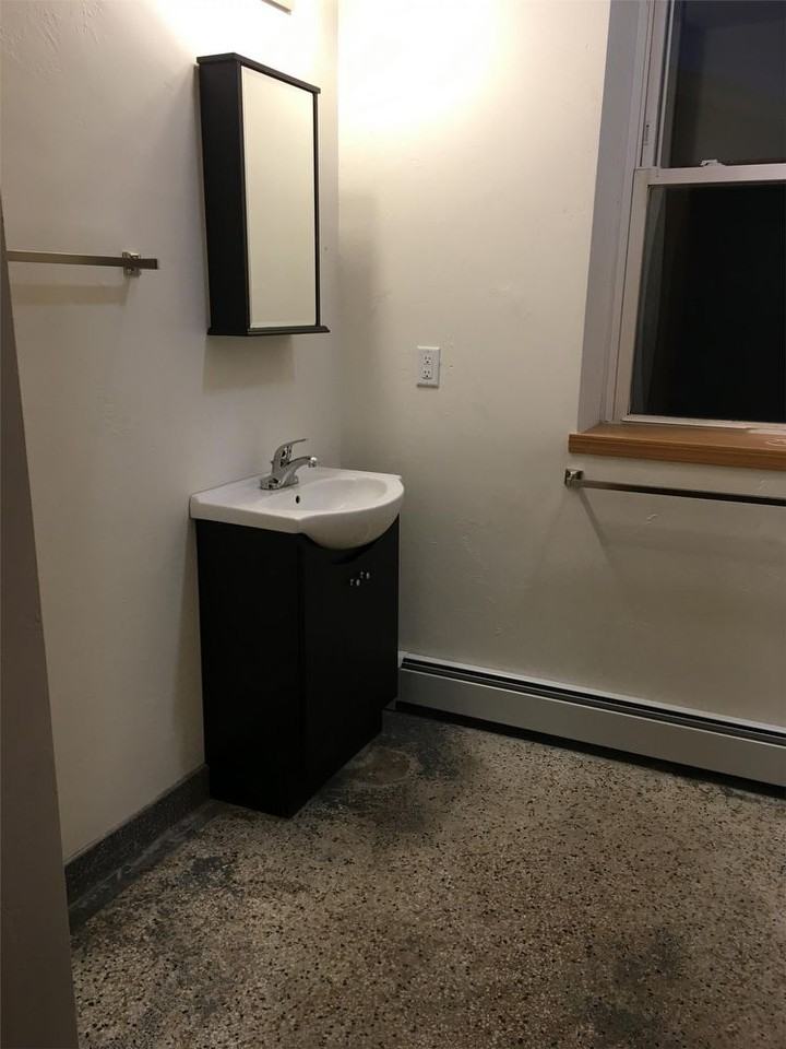 409 N Broadway - 12 - Photo 3 of 11