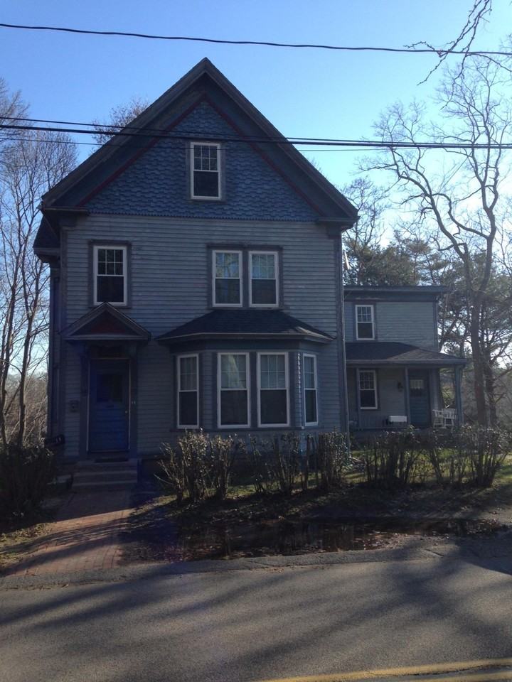 12 Landing Rd - Photo 3 of 9