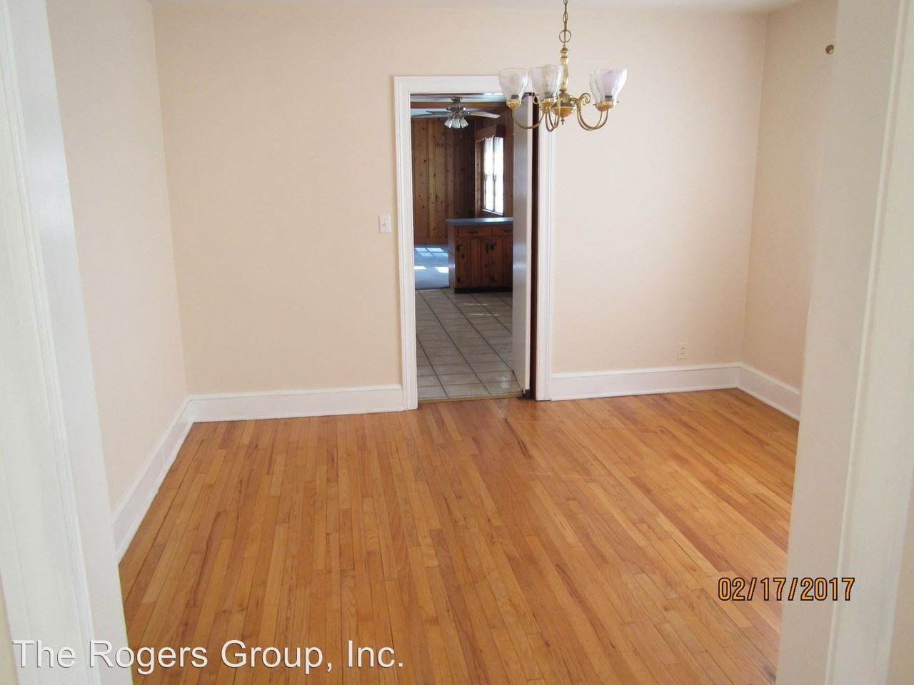 4290 Stagecoach Rd - Photo 3 of 17