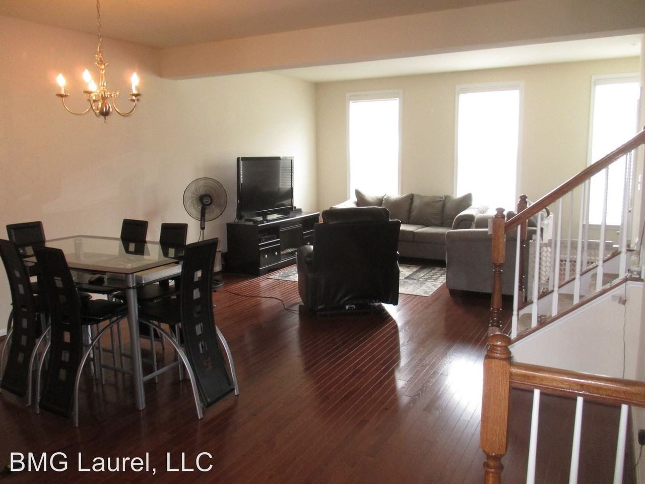 9805 Smithview Pl - Photo 3 of 24