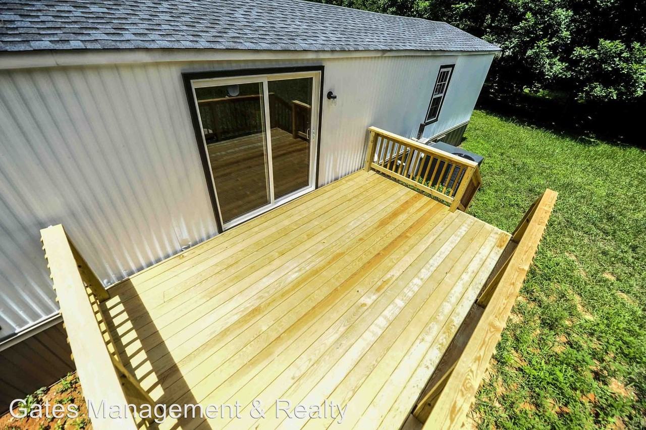 5015 Gov Martin St - Photo 2 of 16