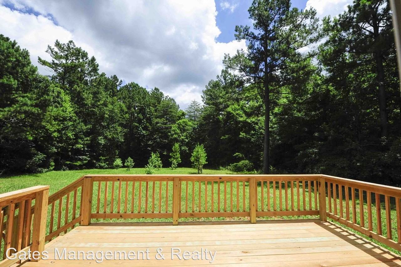 5015 Gov Martin St - Photo 3 of 16