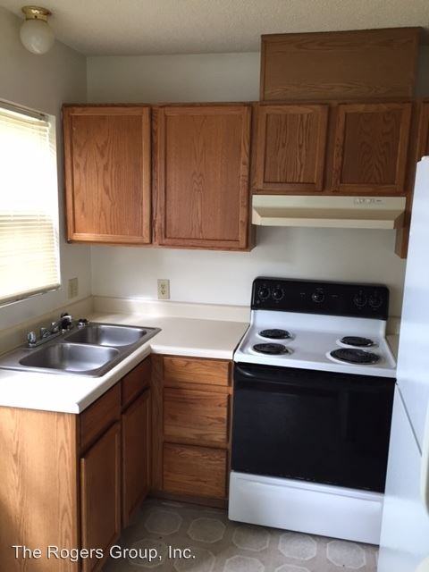 226 Wilmington Ave - Photo 3 of 5