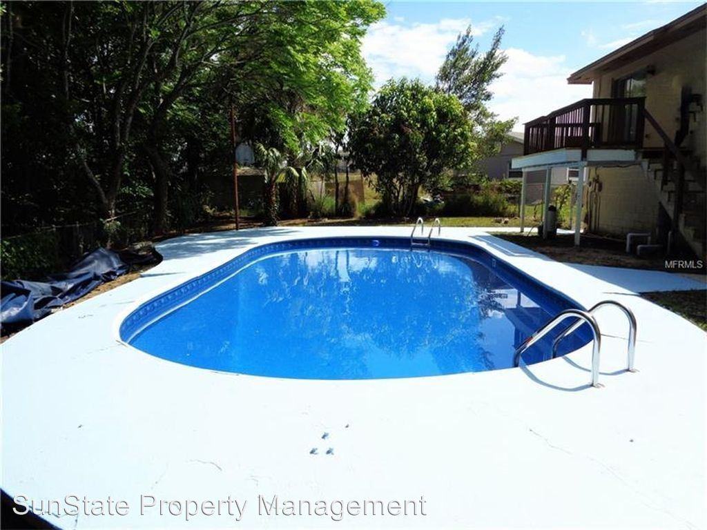 1707 Needlewood Ln - Photo 2 of 8