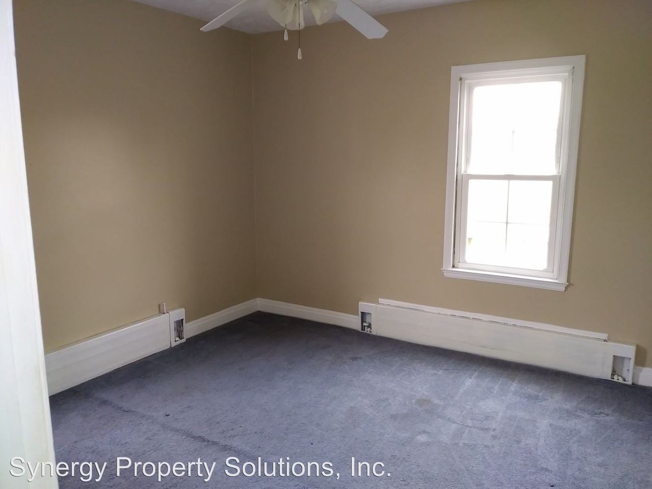 701 S Thoman St - Photo 2 of 8