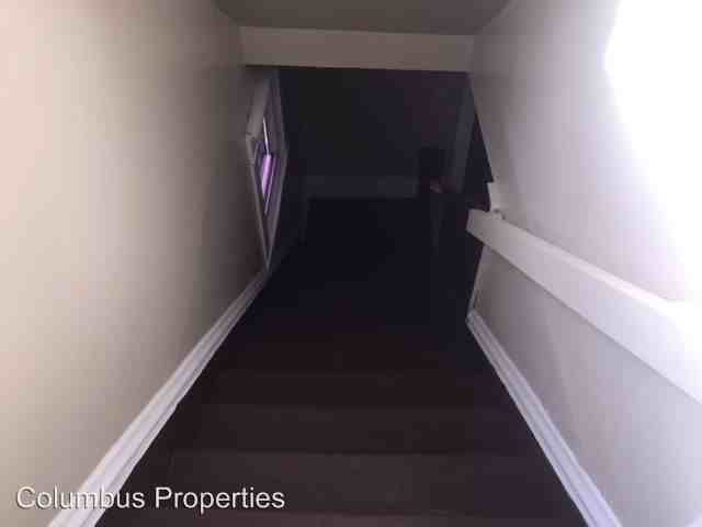 346 S Wheatland Ave - Photo 3 of 10