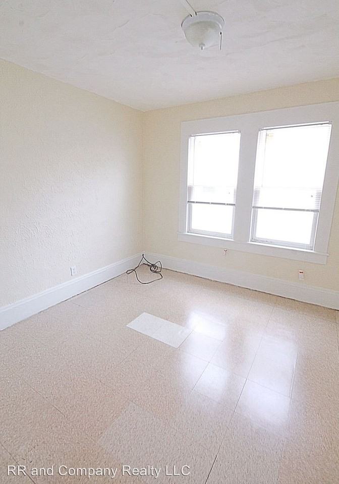 77 Parkside St - Photo 2 of 3