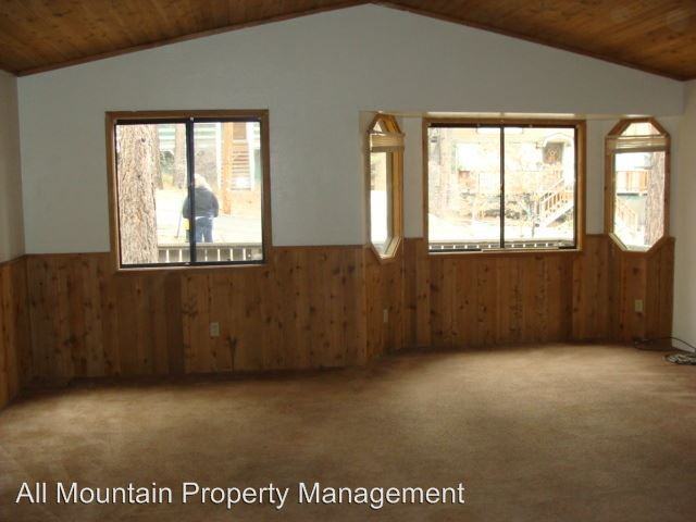 807 Cedar Ln - Photo 3 of 6