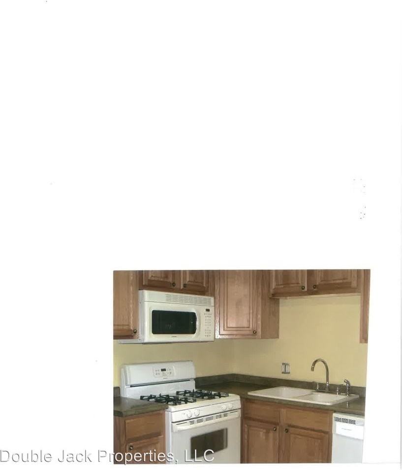 347 N Wabash Ave - Photo 2 of 2