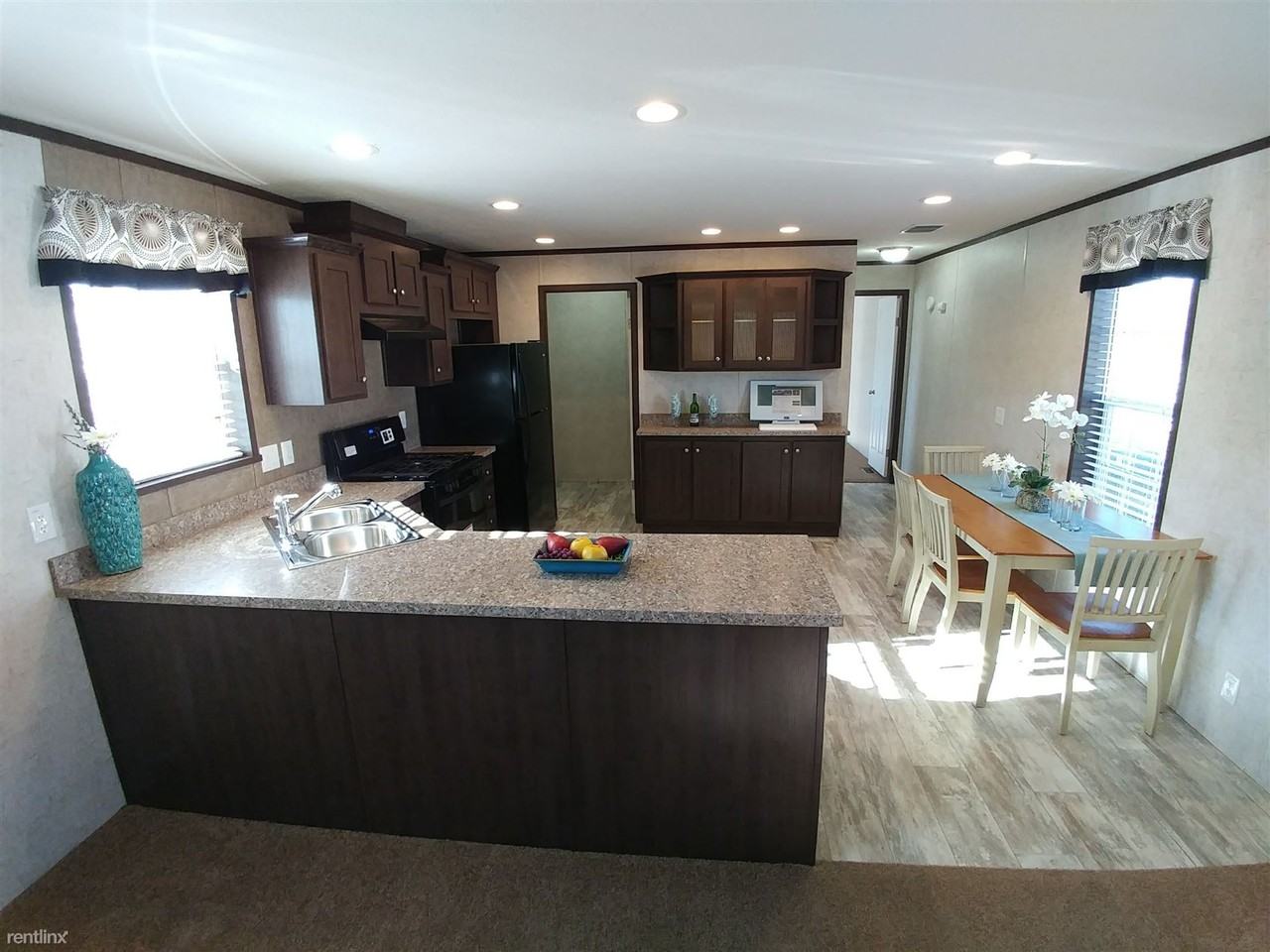 25 Berry Ln - Photo 2 of 20