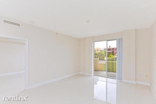 255 NE 3rd Ave - Photo 3 of 18