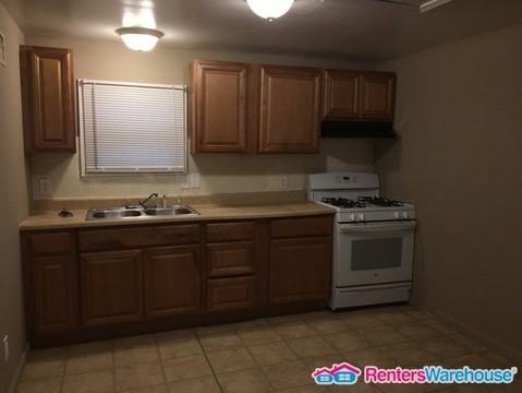 9553 Flora Ave - Photo 3 of 7