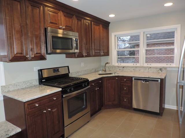 704 Hillside Ave - Photo 2 of 14