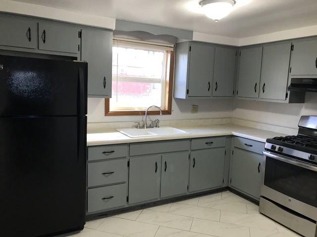 2100 Fern St - Photo 3 of 12