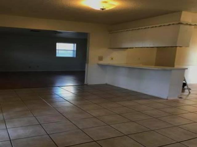 509 SW 71st St - Photo 3 of 6