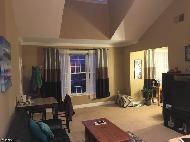 7406 Coventry Ct - Photo 3 of 17