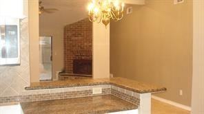 1915 Fernspray Ln - Photo 3 of 9