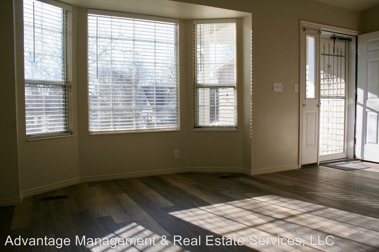 12 W 1880 N - Photo 3 of 39