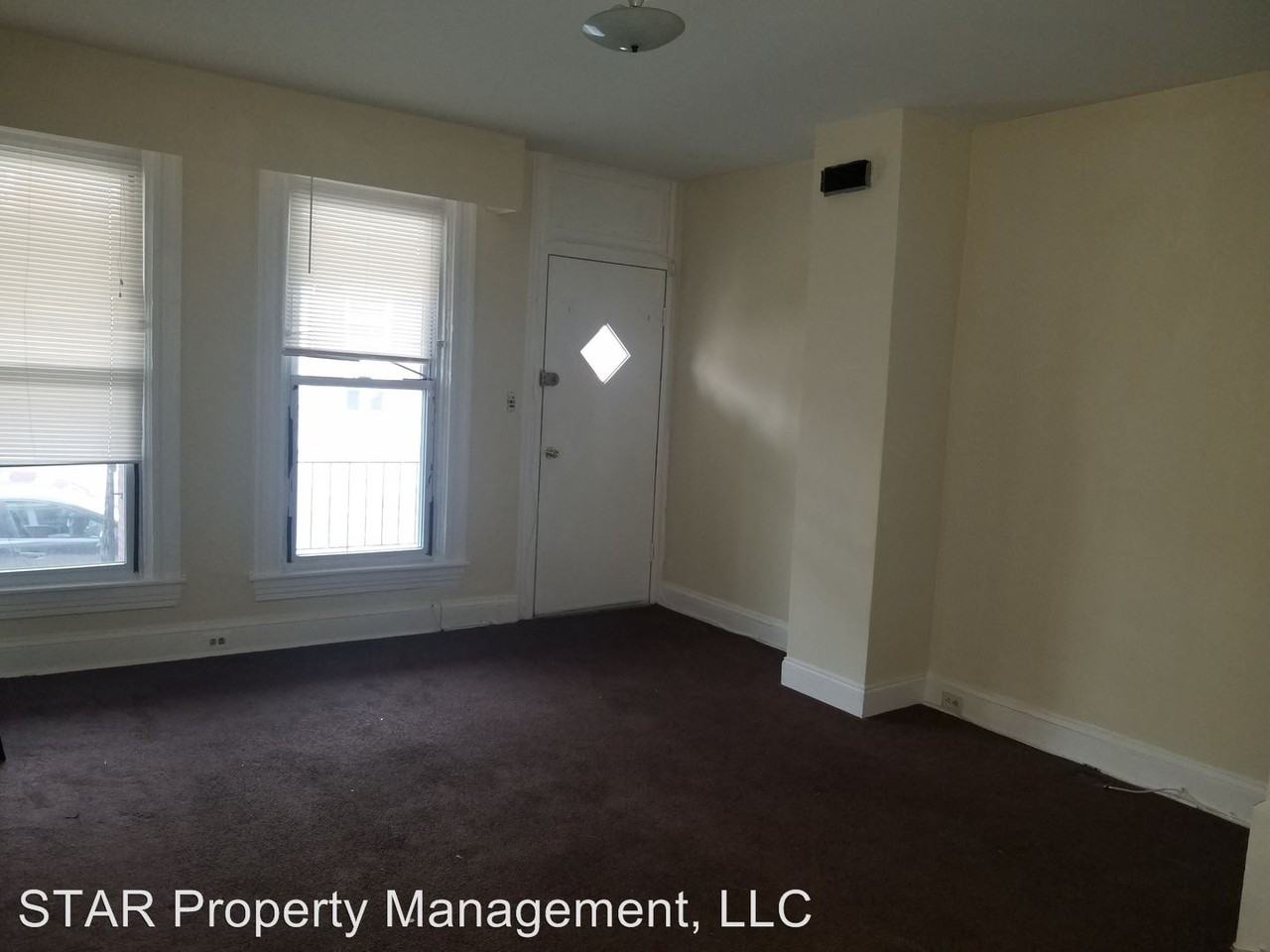 1721 N Smallwood St - Photo 2 of 9