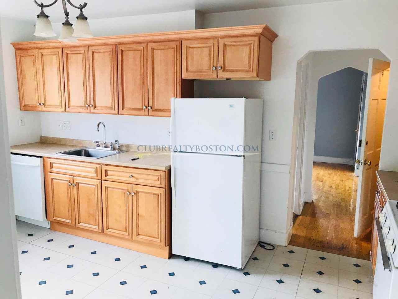 31 Brock Street - Photo 2 of 5