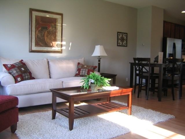 618 Caleb Dr - Photo 3 of 5