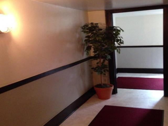 318 N 5th Ave - Photo 3 of 3