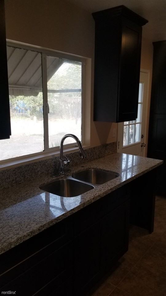 8232 Malven Ave - Photo 3 of 13