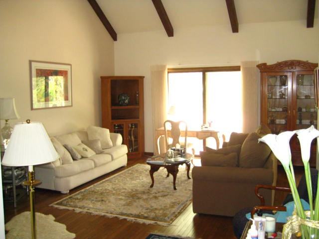9156 Sycamore Court - Photo 2 of 15