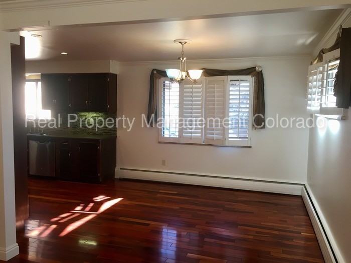 591 Nome St - Photo 3 of 32