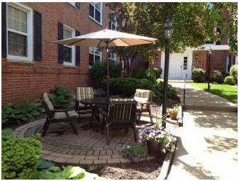 Charleston East - Photo 2 of 8