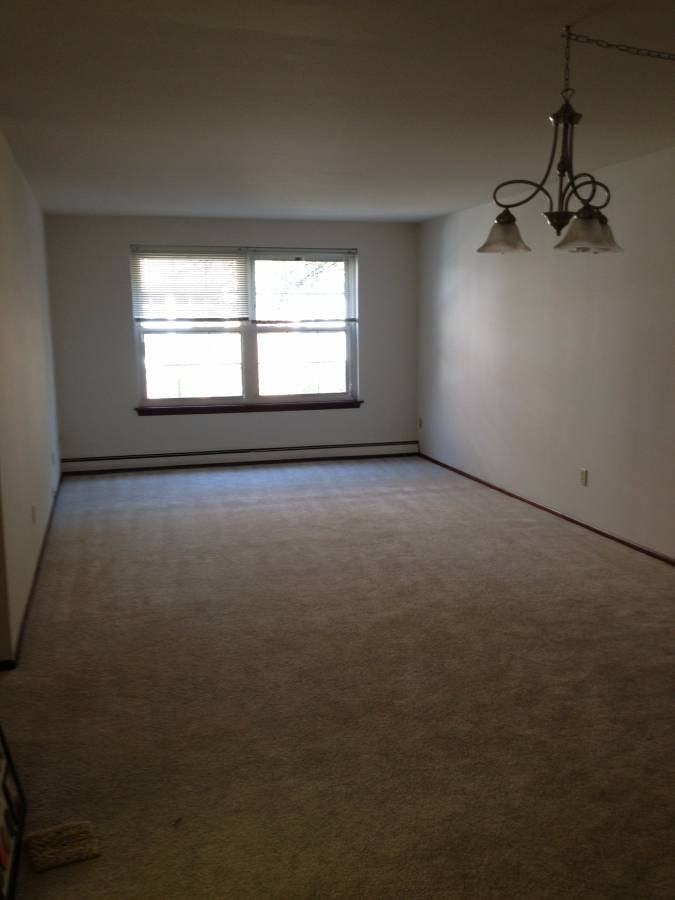 Charleston East - Photo 3 of 8