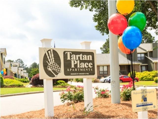 Tartan Place Apartments - Photo 3 of 29