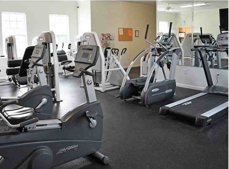 Patriot's Pointe Apartments - Photo 2 of 6