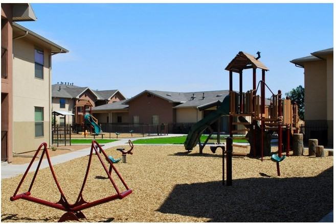 Falcon Ridge Apartments - Photo 3 of 7