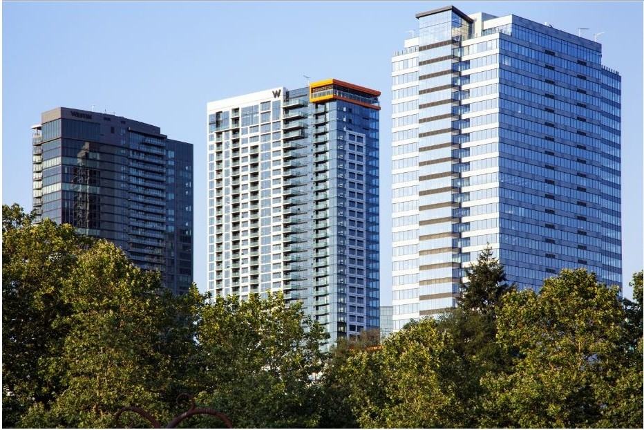 Two Lincoln Tower - Photo 2 of 23