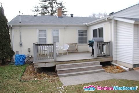 2111 Geranium Ave E - Photo 2 of 18