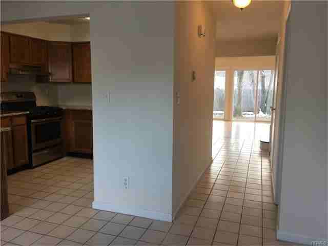 18 McLaughlin Ave - Photo 3 of 16